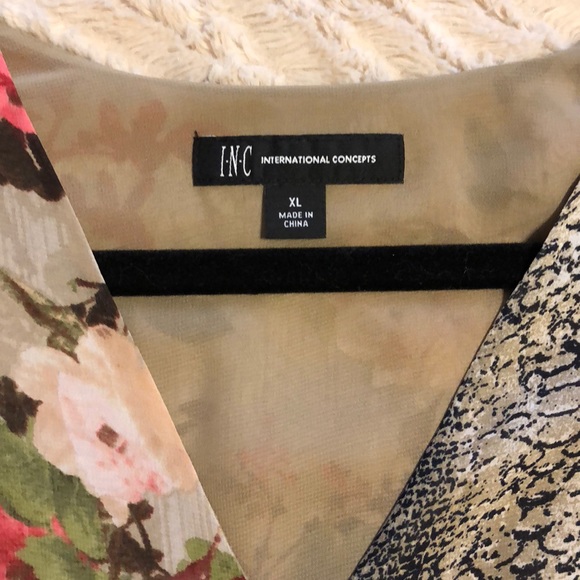 I.N.C Blouse Floral/Animal Print - Picture 3 of 5